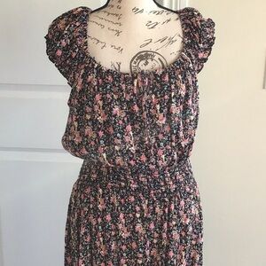 Rue + Black Floral dress with keyhole elastic waist  capped sleeves Sz 1X